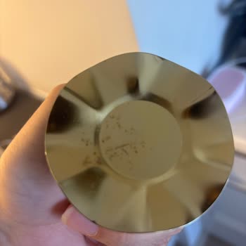 Paslı Ve Çizikli Metal Sunumluk: Teslimat Ve İade Sorunları