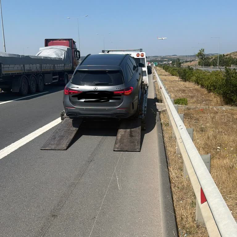 Mercedes C200'üm Gaz Kesilmeye Devam Ediyor Ve İkame Araç Sağlanmıyor