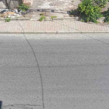 Garip Sokakta Alt Yol Yıkılırken Üst Yol İhmal Ediliyor