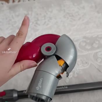 Dyson V12 Eşya Altı Aparatı Kendiliğinden Kırıldı