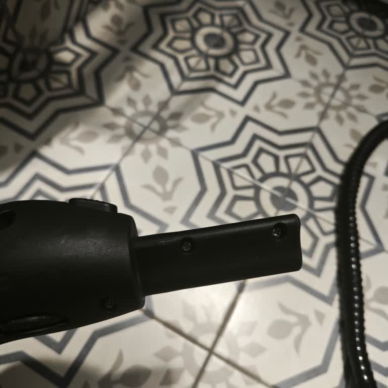 Pirantech Buhar Makinesinin Kırılan Ucu Sürekli Buhar Sızdırıyor