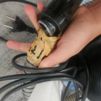 Kumtel Hcc-01 Halı Yıkama Makinesinde Boru 4. Kullanımda Koptu, Yedek Parça Ve Servis Desteği Bulunamıyor