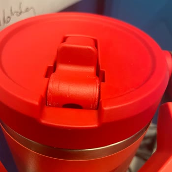 Stanley Termos Pipeti Kısa Sürede Çizildi Ve Değişim Talep Ediyorum