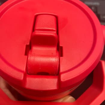 Stanley Termos Pipeti Kısa Sürede Çizildi Ve Değişim Talep Ediyorum