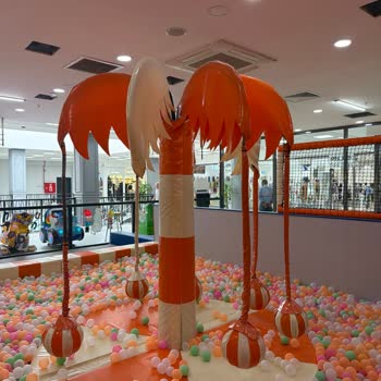 Zeruj AVM Playland Şubesinde Şişmiş Zemin Matları Çocukları Tehlikeye Atıyor
