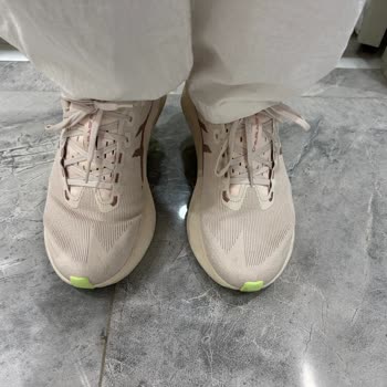 Sağ Tek Ayakkabıda Üretim Hatası Nedeniyle Ağrı Ve Değişim Talebi