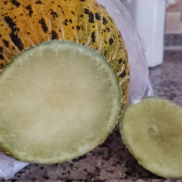 Migros Hemen'den Bozuk Kavun, İade Yanıtı Alınamadı