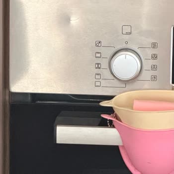 Bosch Servisinin Sökme İşlemi Sırasında Fırına Verdiği Zararın Ücretsiz Onarımı Talep Ediliyor