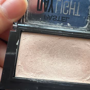 Pastel Highlighter Paletinde Küf Sorunu Ücretsiz Değişim Talebi