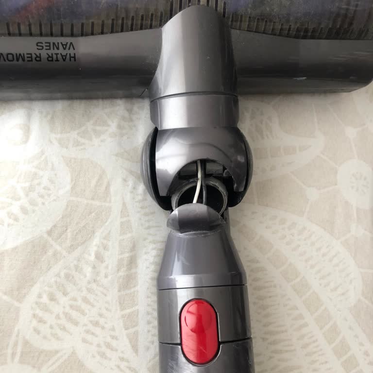Dyson V8 Vacuum Head Pipe Broke During Normal Use