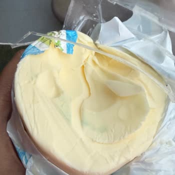 Sek Tereyağındaki Mavi Renk Değişimi Ve Tat Sorunu Sağlık Riski