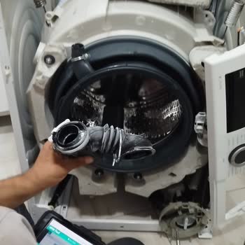 Garanti Kapsamındaki Bosch Çamaşır Makinesinin Sürekli Su Sızıntısı Ve Değişim Talebinin Reddi