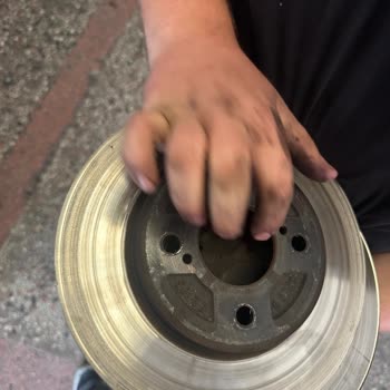 Ersu Otomotiv’de Yağ Eksikliği Ve Fren Balata Yanıltması