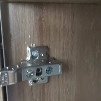 Ayıplı Vitrin Ürünün Tesliminde %25 Kesinti Talebine Karşı Tam İade İsteği