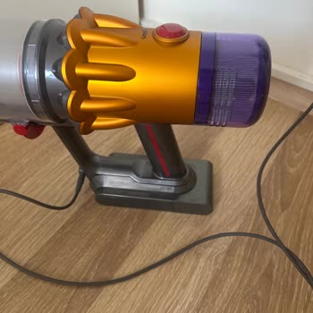 Dyson V12 Batarya Arızası Ücretsiz Değişim Talebi