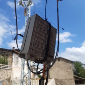 İnşaat Nedeniyle Uzun Süreli İnternet Kesintisi Ve Acil Onarım Talebi