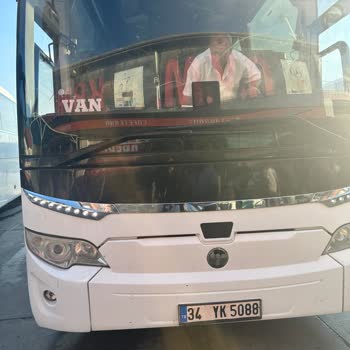 Eski Ve Bakımsız Otobüs Arızası Sonrası Yardım Ve Alternatif Araç Yok