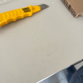 Hasarlı Mobilya Ve Eksik Komodin Teslimatı