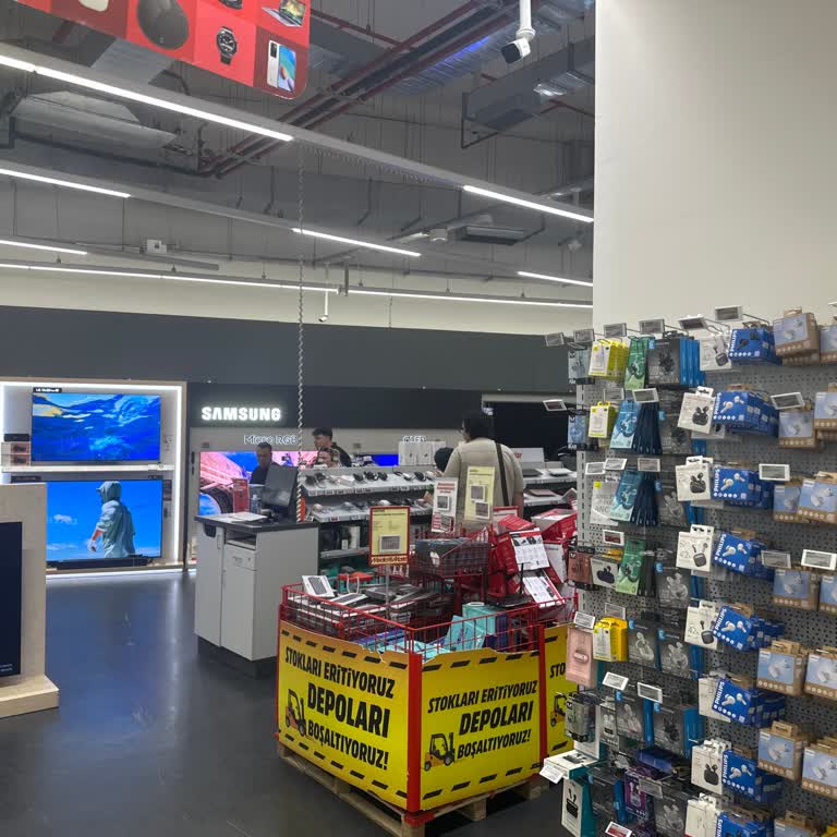 Media Markt’ta 40 Dakikalık Ürün Teslim Beklemesi Ve Organizasyon Eksikliği