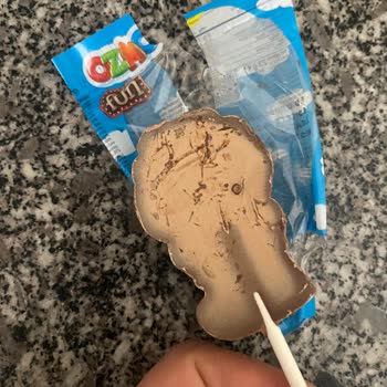 Çocuğum İçin Aldığım Ozmo Fun Çikolatasının Rengi Bozulmuş