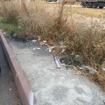 Çukurova’da Sokak Temizliği, Çöp Kokuları Ve Geri Dönüşüm Makinelerinin Boşaltılmaması