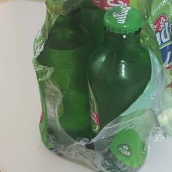 Kapak Sıkı Olmasına Rağmen Boş Limonlu Soda