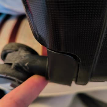 Arka Tekerlek Yerinden Çıktı Ve Kilit Çalışmıyor