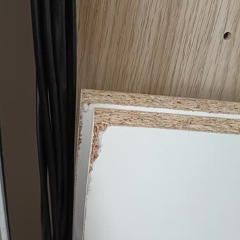 Kırık Parçalarla Gelen Dolap İçin İade Ve Tam Ücret İadesi Talebi