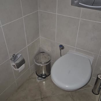Otel Hijyeni Yetersiz Ve Haksız Ücret Kesintisi