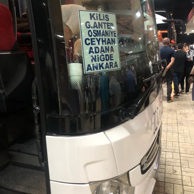 Şoförün Araç Kapılarını Açmaması Yolcuları Mağdur Etti