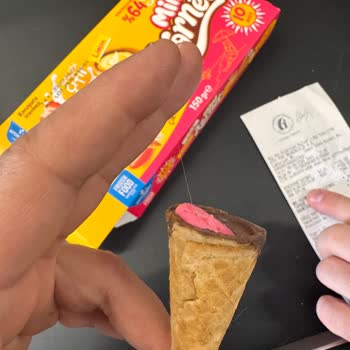 Artmac Marka Mini Cornet Dondurmadan Yabancı Madde Çıktı