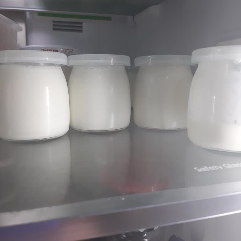Başkent Sütler Acayip Derecede Tatsızdı, Kaymağı Yok Gibiydi
