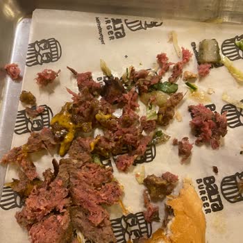 Balta Burger Şubesinde Çiğ Yumurta Ve Çiğ Köfte Hatası Sağlık Riski