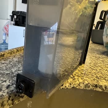 Su Sızıntısı Ve Aşırı Titreşimli Philips LatteGo 5500 Şikayeti