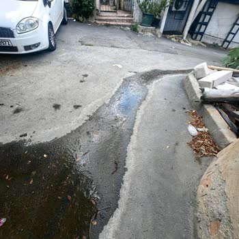 Sarıyer'de Yer Altı Su Sızıntısı Ve İSKİ'nin Acil Müdahale Eksikliği