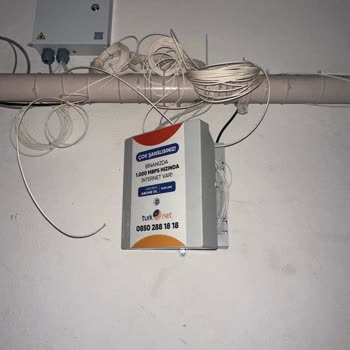 Uzun Süreli İnternet Kesintisi, Düzensiz Fiber Montajı Ve Müşteri Hizmetlerine Ulaşılamaması