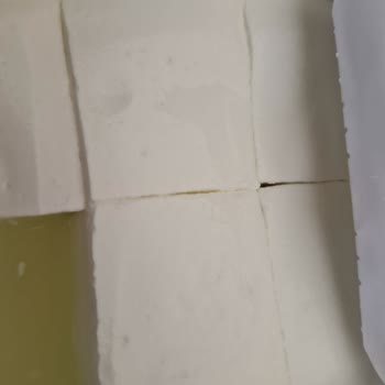 İçim Marka Süzme Peynirde Metalik Ve Topraksı Koku: Gıda Güvenliği Endişesi Ve İade Talebi