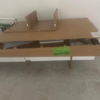 Yanlış Boyuttaki Bar Masası Ve Eksik Parça, Vivense Sorumluluğu Reddetti