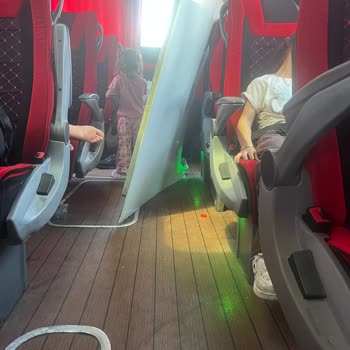 Kırık Klima, Su Yok Ve Güvenlik Sorunlarıyla İzmir-Hatay Otobüs Yolculuğu