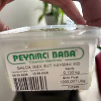 Son Kullanma Tarihi Geçmemiş Olan Kaymak Bozulmuş Ve Sağlık Endişesi