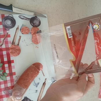Şahin Sucukta Kıl Bulunması Nedeniyle İade Ve Açıklama Talebi
