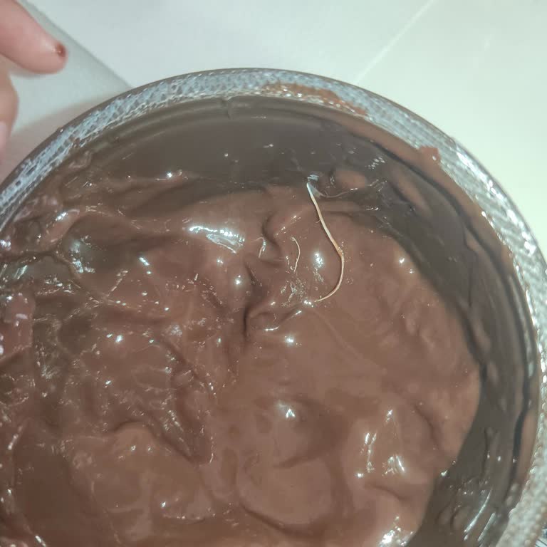 A101 Pudingin İçinden İp Gibi Uzun Bir Plastik Parça Çıkması