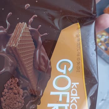 BİM Centro Kakaolu Gofretten Yanmış Parça Çıktı Ve Güvenim Sarsıldı