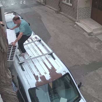 Sürekli Gaz Kaçağı Ve Tekrarlanan Servis Sorunları Nedeniyle Klima Değişimi Talebi