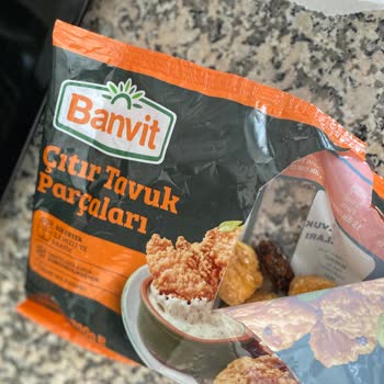 BİM Banvit Çıtır Tavuk Parçalarında Yanmış Ve Hijyenik Olmayan Parçalar