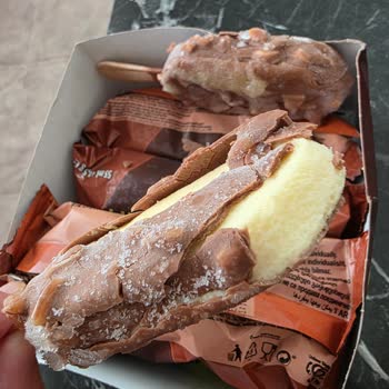 Magnum Mini Badem Dondurması Bozuk Çıktı, İade Ve Değişim Talebi