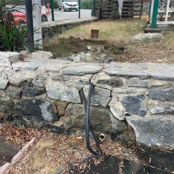 Bahçedeki Sürekli Su Kaçağı İçin ISKI'den Acil Müdahale Talebi