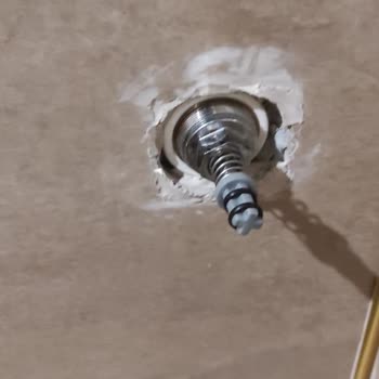 Teska TK-100404 WC Vanasının Sürekli Su Kaçağı Ve Yedek Parça Talebi