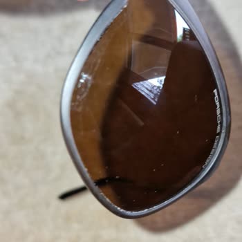 Porsche Design Gözlüğünün Cam Kaplaması Kendi Kendine Soyuldu, Mağaza Çözüm Sunmadı