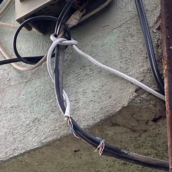 Kablo Ücreti Talebiyle Kesilen İnternet Ve Çözüm Beklentisi